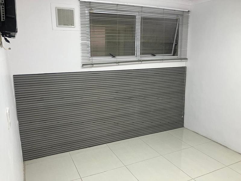 To Let 2 Bedroom Property for Rent in New Woodlands Western Cape
